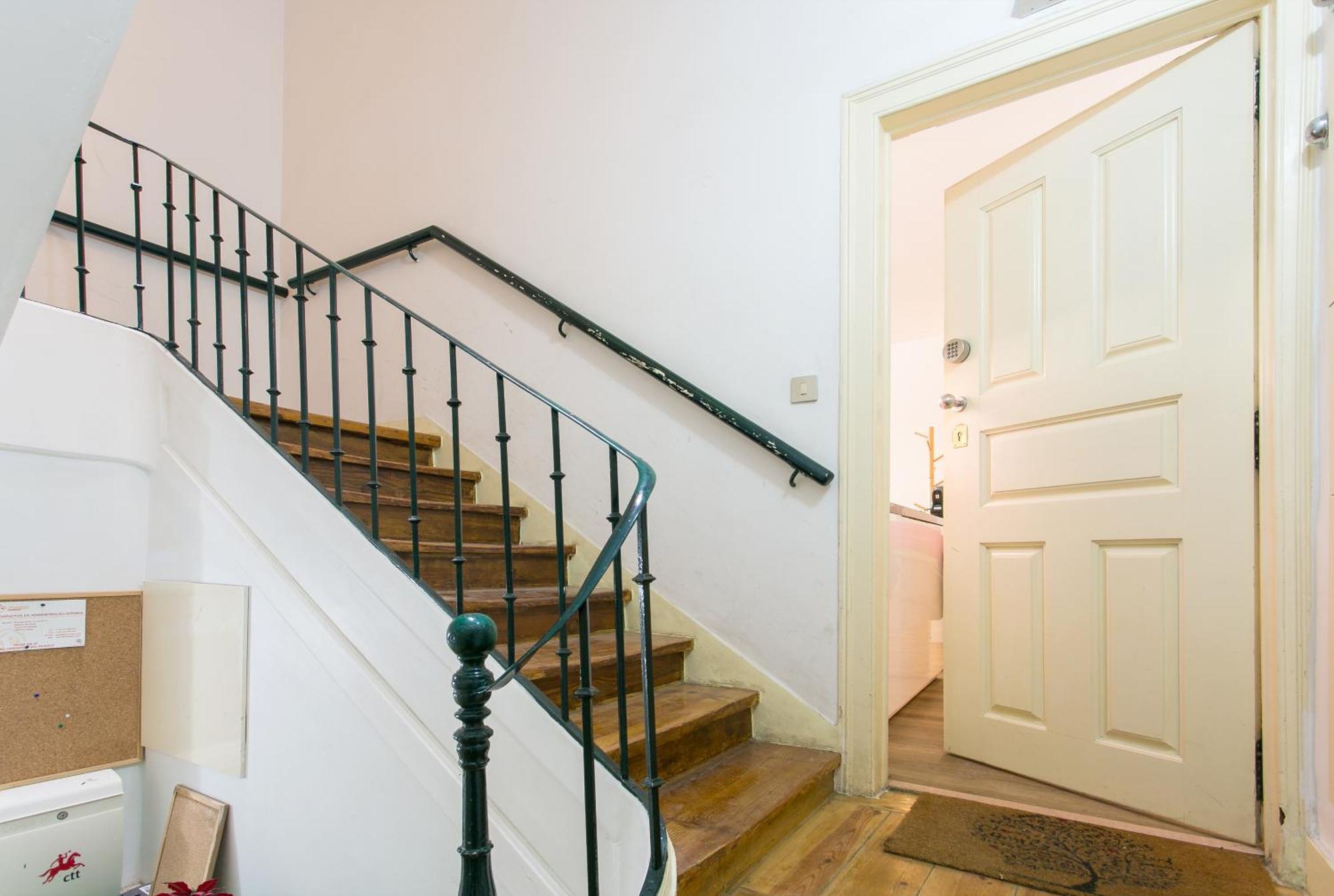 Cozy Apartment In Amazing Location! Lisbona Esterno foto