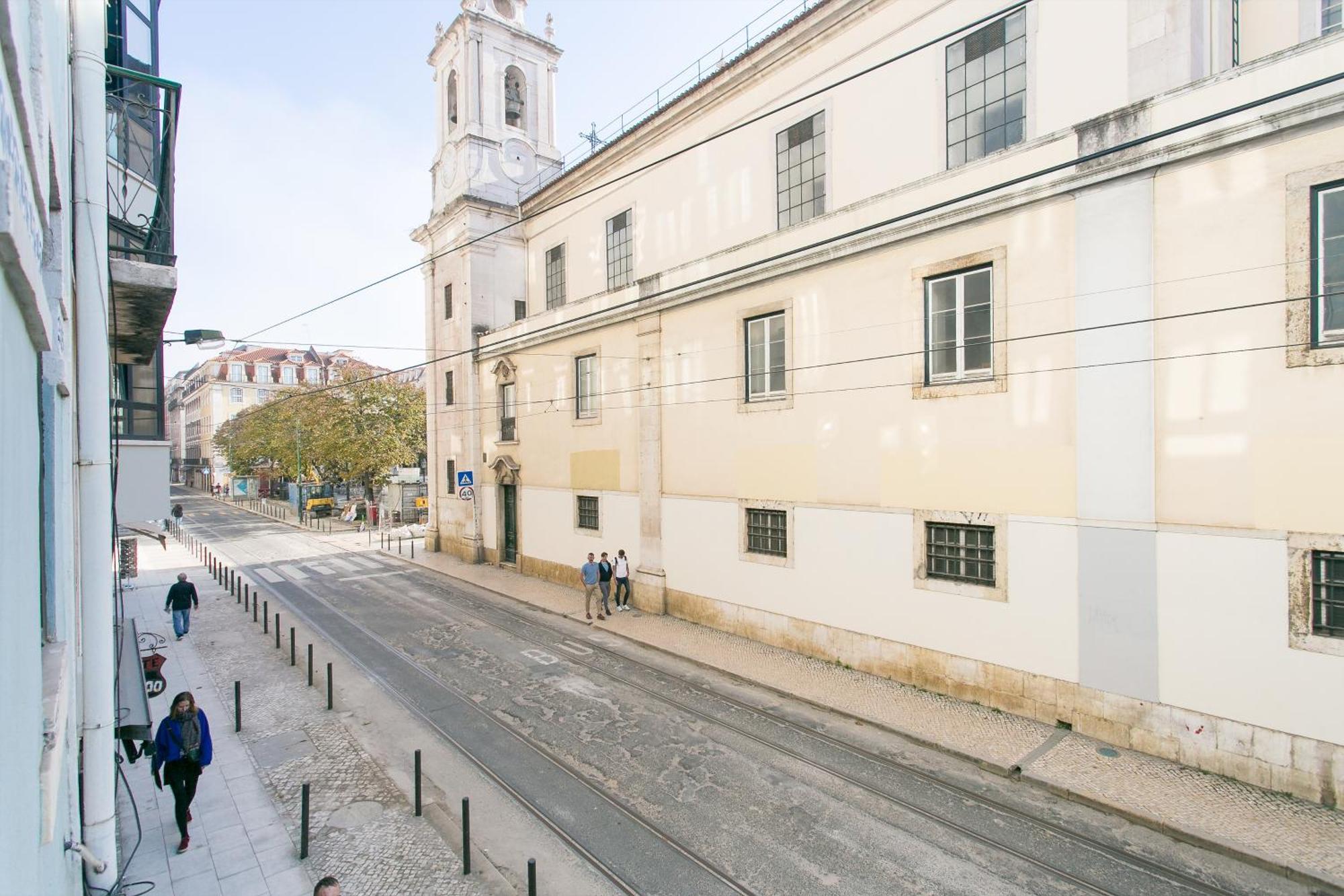 Cozy Apartment In Amazing Location! Lisbona Esterno foto