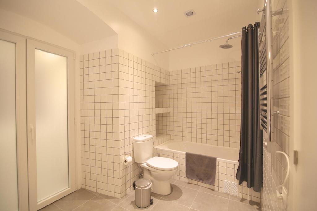 Cozy Apartment In Amazing Location! Lisbona Esterno foto