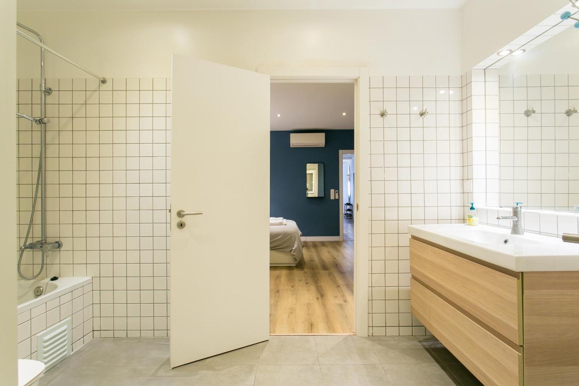 Cozy Apartment In Amazing Location! Lisbona Esterno foto